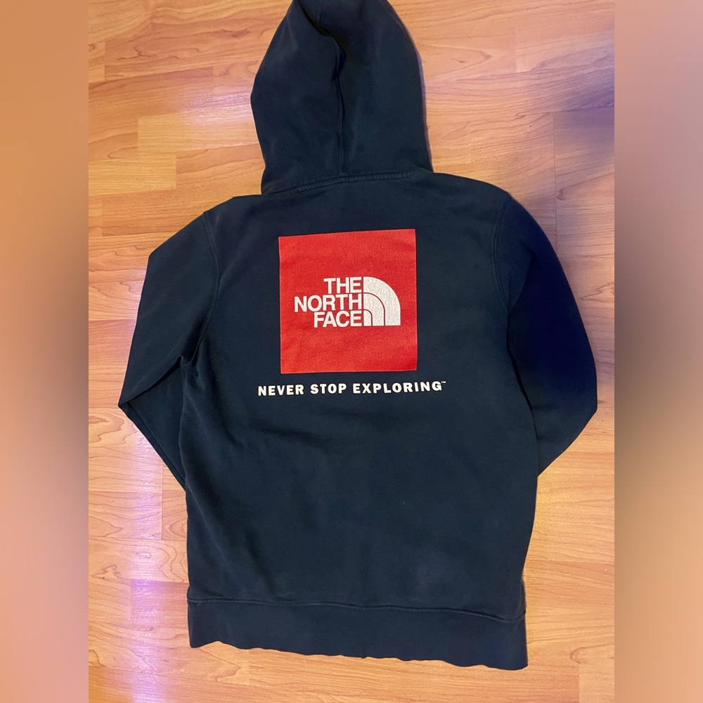 The North Face hoodie men’s small red and black